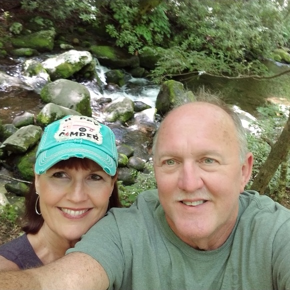 Meet your Posher, Kathy - Picture 3 of 4